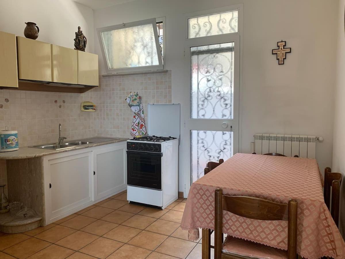 Casa Di Tommaso Leilighet Sonnino Eksteriør bilde